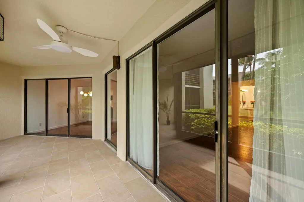 5701 Camino Del Sol Boca Raton FL 33433