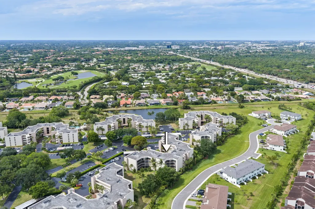 5701 Camino Del Sol Boca Raton FL 33433
