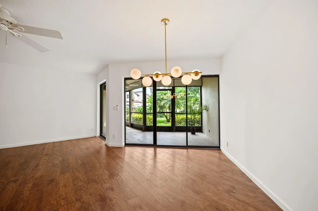 5701 Camino Del Sol Boca Raton FL 33433