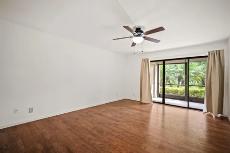 5701 Camino Del Sol Boca Raton FL 33433