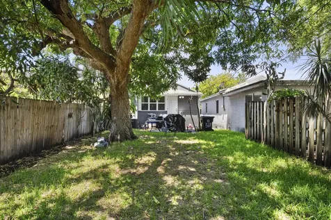 518 N C Street Lake Worth Beach FL 33460