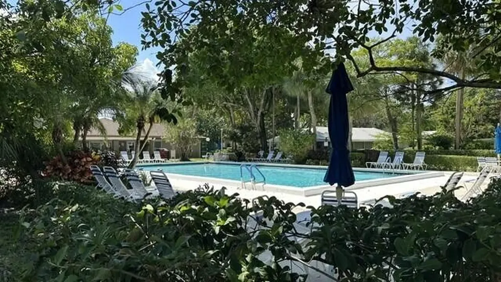 806 Cypress Boulevard Pompano Beach FL 33069