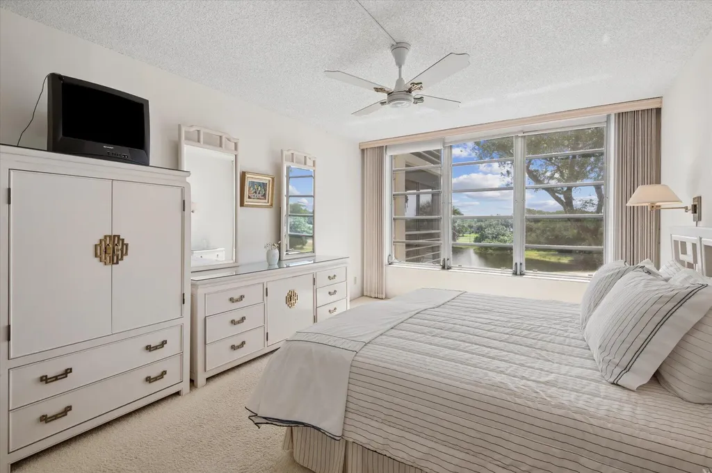 806 Cypress Boulevard Pompano Beach FL 33069