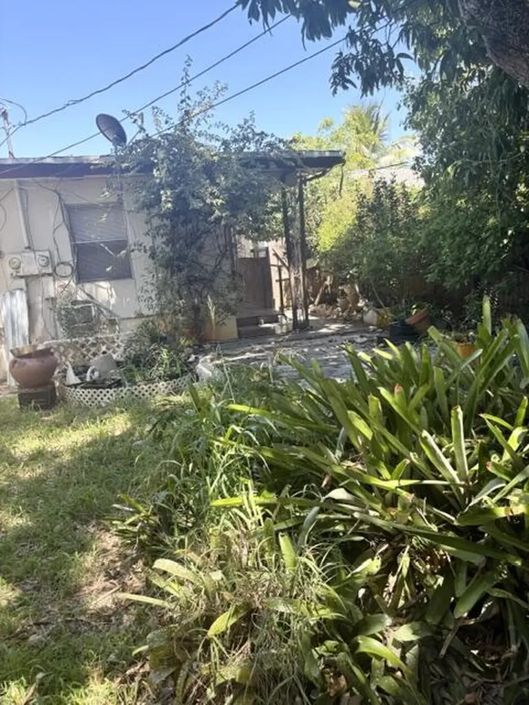 901 S F Street Lake Worth Beach FL 33460