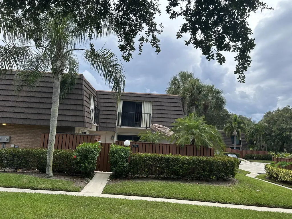 1007 10th Court Jupiter FL 33477