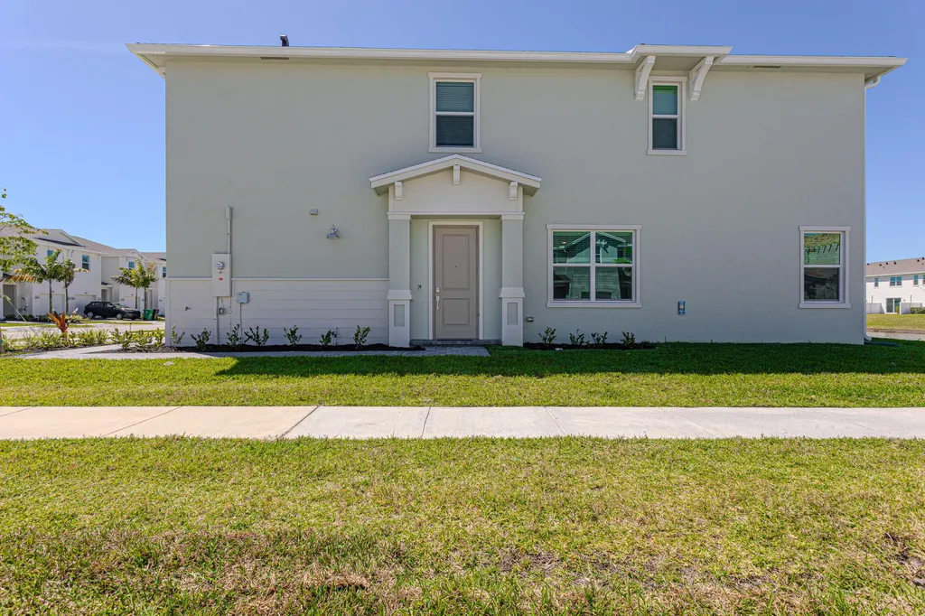 503 SE Rivergrass Street Port St Lucie FL 34984