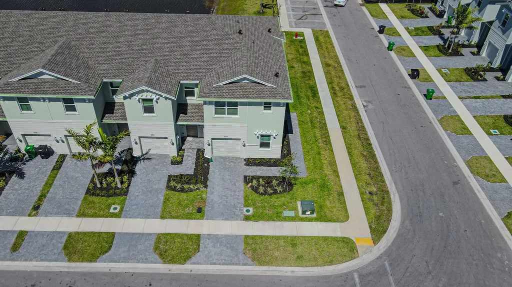 503 SE Rivergrass Street Port St Lucie FL 34984