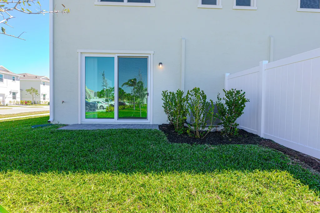 503 SE Rivergrass Street Port St Lucie FL 34984