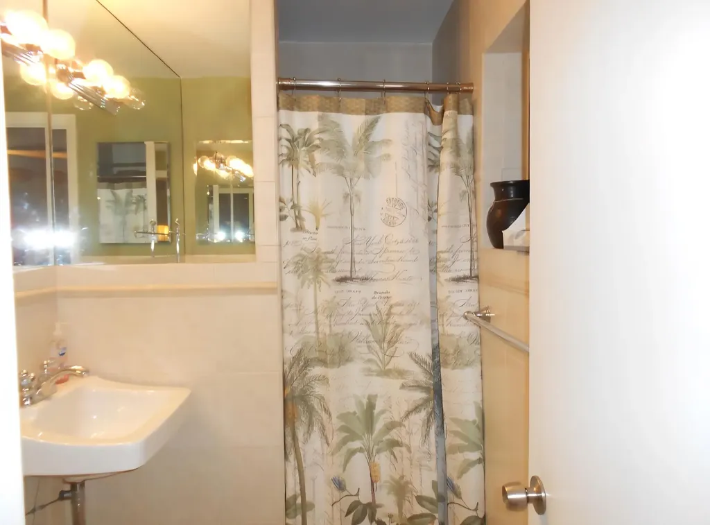 1207 NE 12th Avenue Fort Lauderdale FL 33304