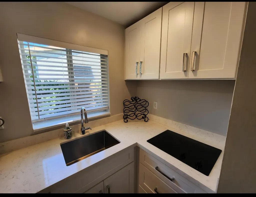 1207 NE 12th Avenue Fort Lauderdale FL 33304