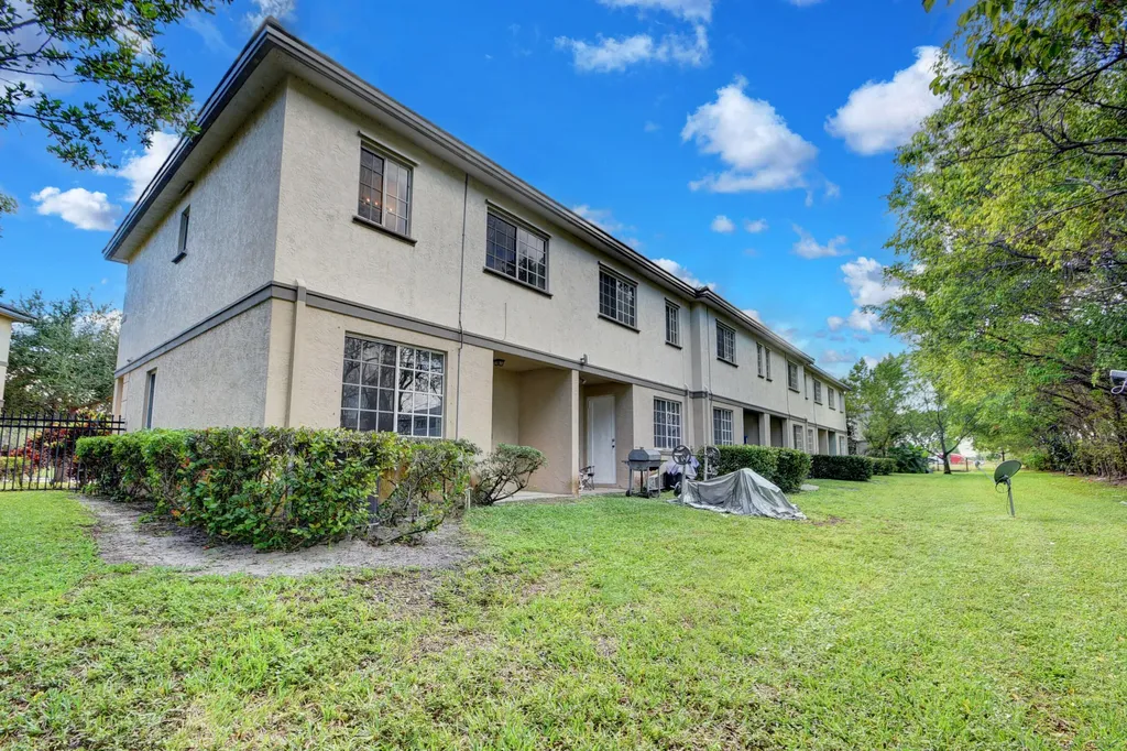 2036 Marsh Harbor Drive West Palm Beach FL 33404