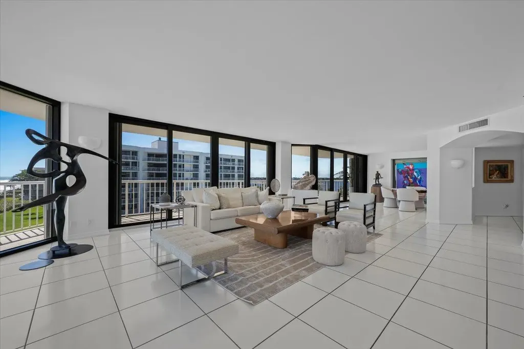 3170 S Ocean Boulevard Palm Beach FL 33480
