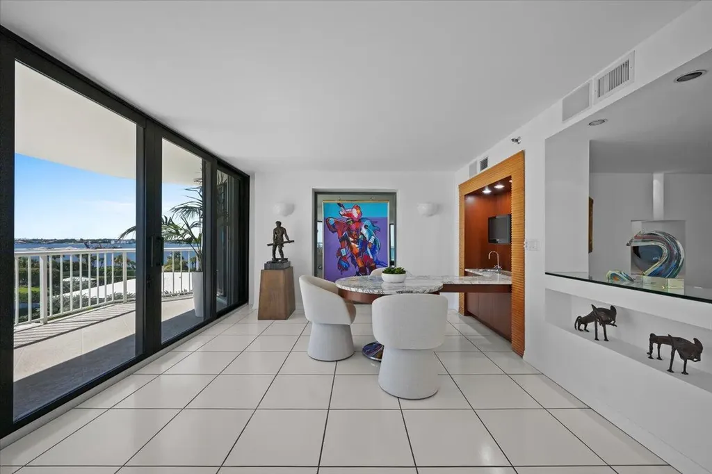 3170 S Ocean Boulevard Palm Beach FL 33480