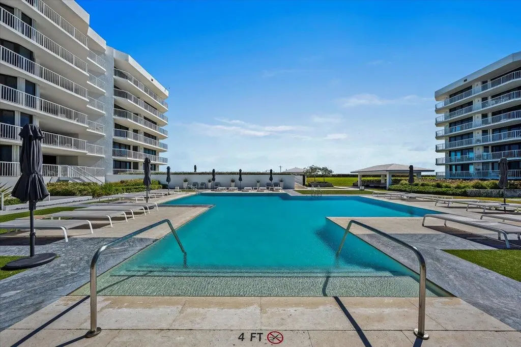 3170 S Ocean Boulevard Palm Beach FL 33480