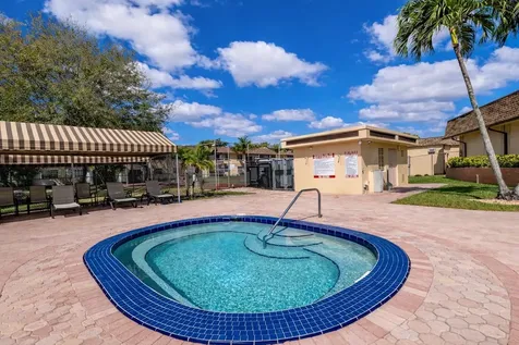 300 Berkley Road Hollywood FL 33024