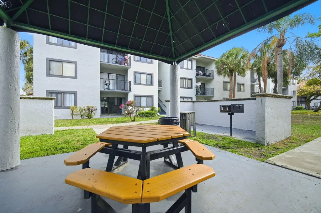 9244 W Atlantic Boulevard Coral Springs FL 33071