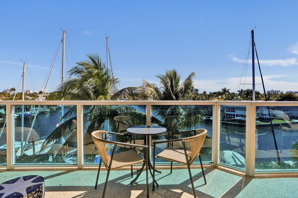 516 Hendricks Isle Fort Lauderdale FL 33301