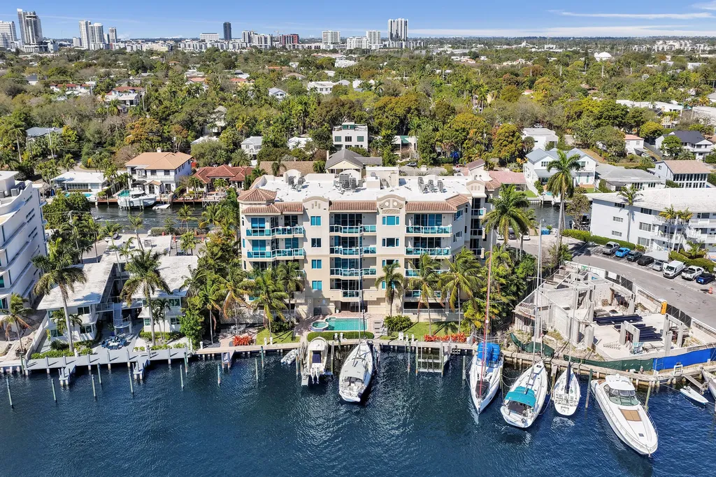 516 Hendricks Isle Fort Lauderdale FL 33301
