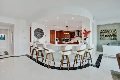 516 Hendricks Isle Fort Lauderdale FL 33301
