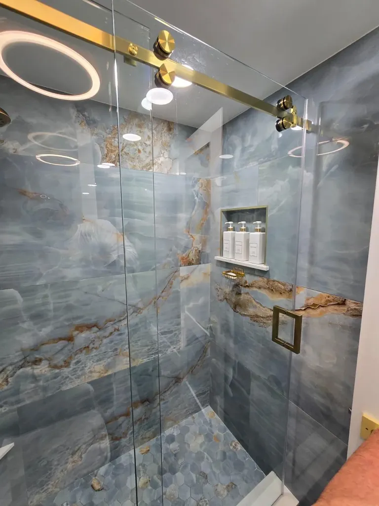 6039 Collins Avenue Miami Beach FL 33140