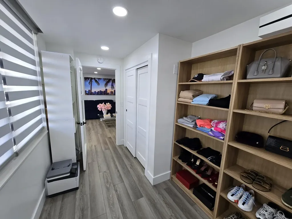 6039 Collins Avenue Miami Beach FL 33140
