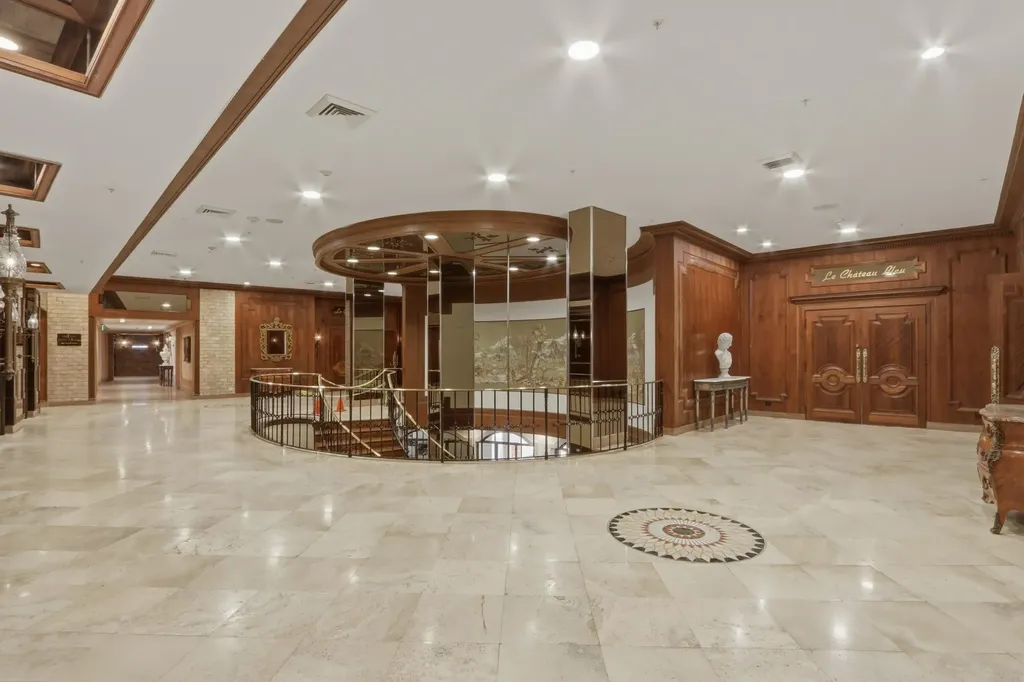 6039 Collins Avenue Miami Beach FL 33140