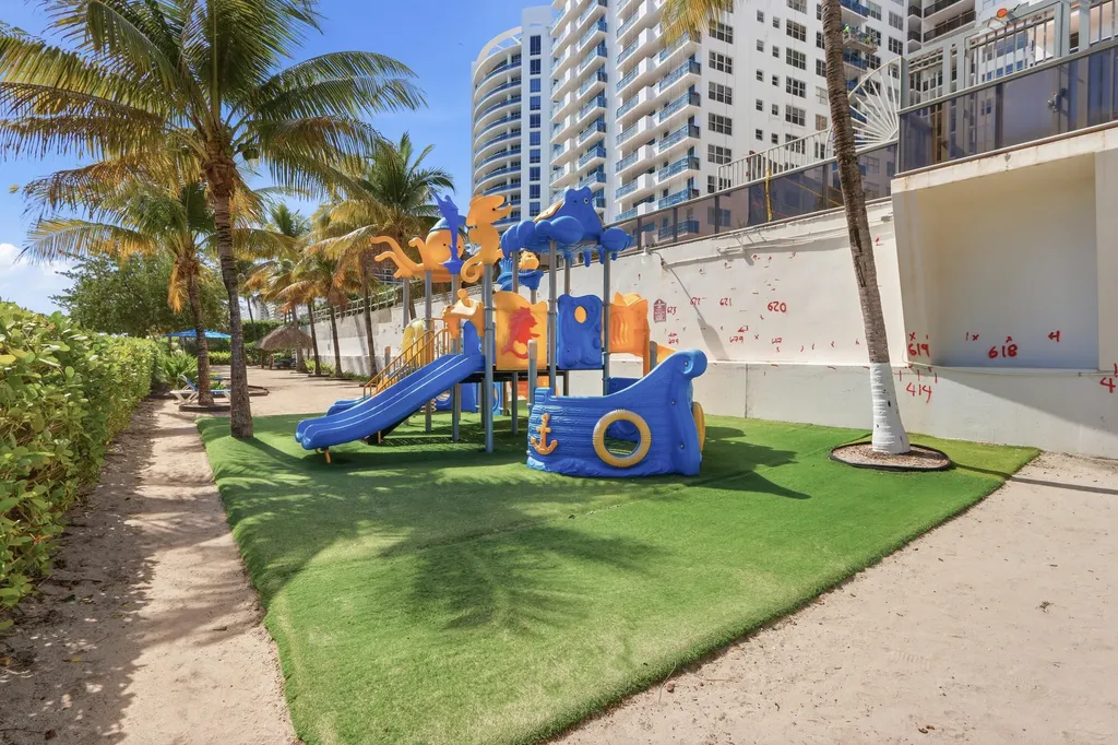 6039 Collins Avenue Miami Beach FL 33140
