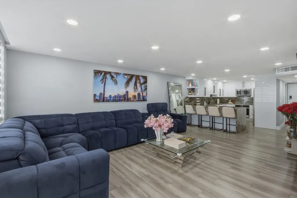 6039 Collins Avenue Miami Beach FL 33140