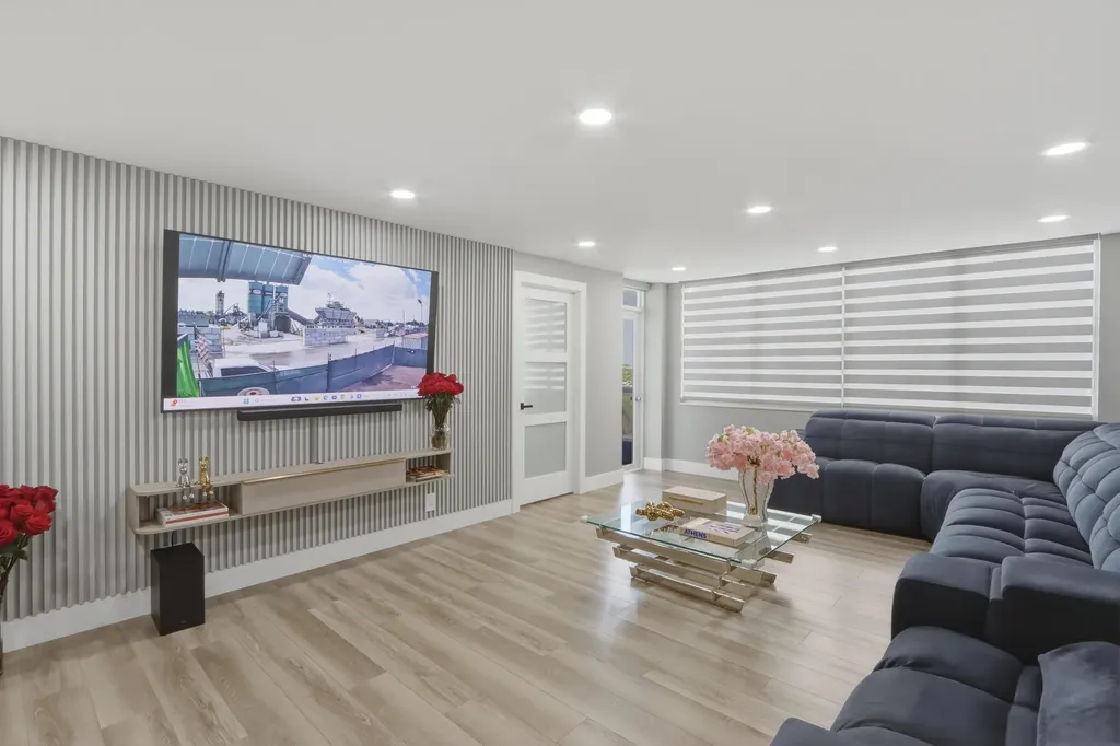 6039 Collins Avenue Miami Beach FL 33140