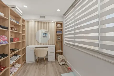 6039 Collins Avenue Miami Beach FL 33140
