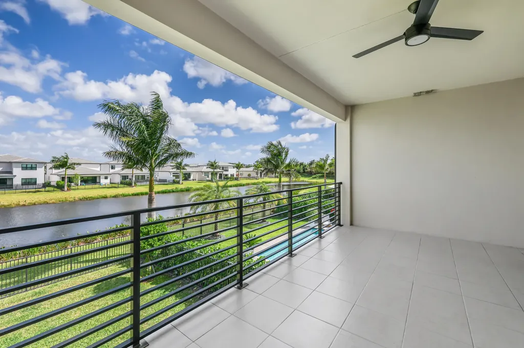8283 Royal County Down Road Boca Raton FL 33434