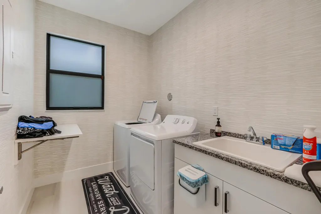 8283 Royal County Down Road Boca Raton FL 33434