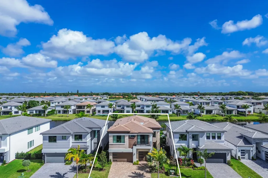 8283 Royal County Down Road Boca Raton FL 33434