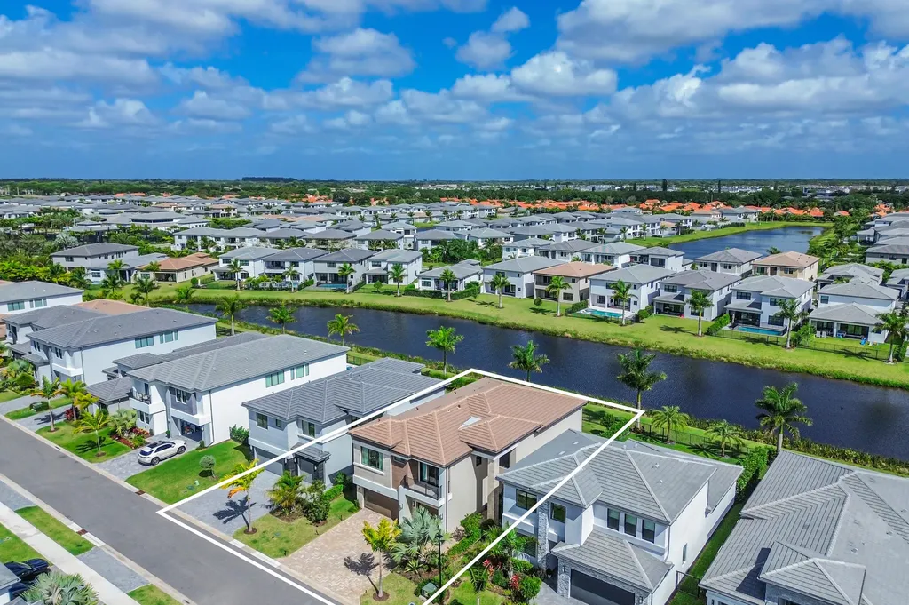 8283 Royal County Down Road Boca Raton FL 33434