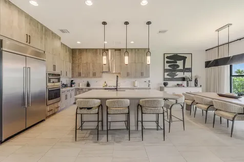 8283 Royal County Down Road Boca Raton FL 33434