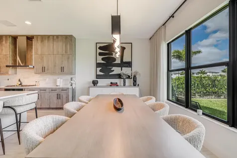 8283 Royal County Down Road Boca Raton FL 33434