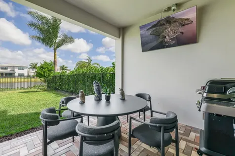 8283 Royal County Down Road Boca Raton FL 33434
