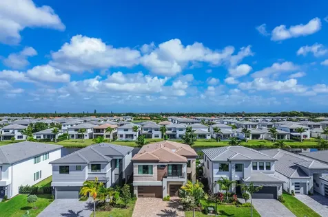 8283 Royal County Down Road Boca Raton FL 33434