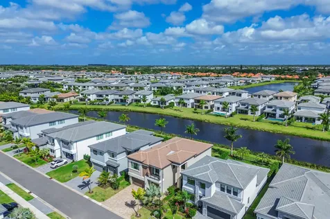 8283 Royal County Down Road Boca Raton FL 33434