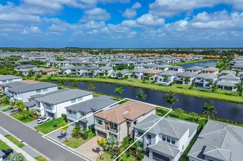 8283 Royal County Down Road Boca Raton FL 33434