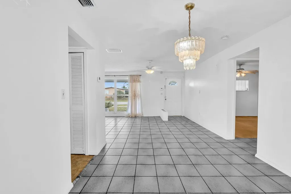 2445 NW 72nd Avenue Sunrise FL 33313