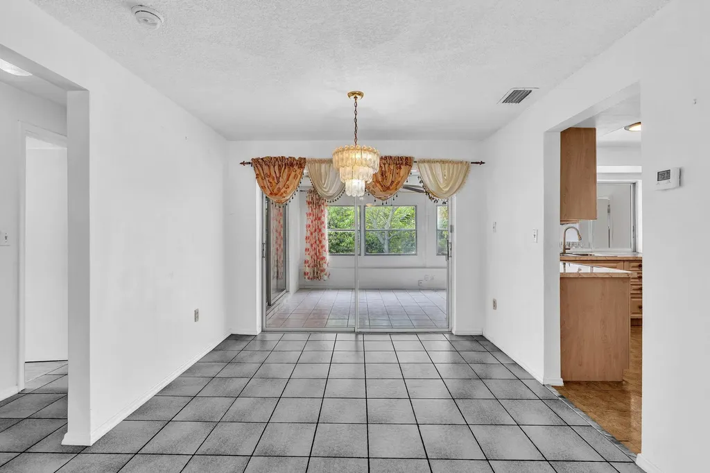 2445 NW 72nd Avenue Sunrise FL 33313