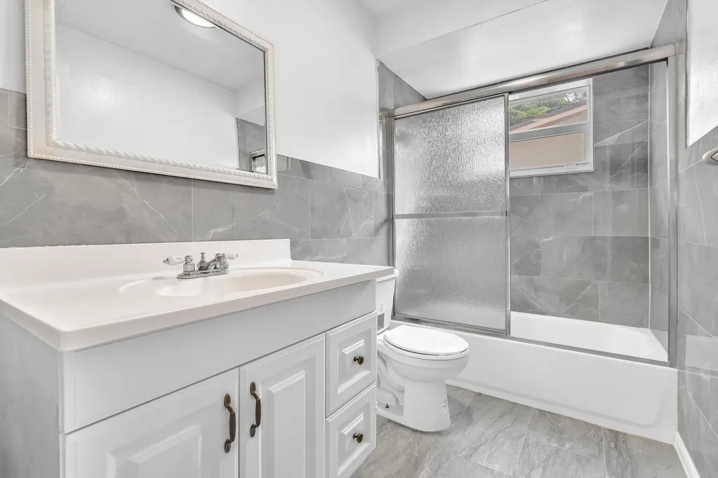 2445 NW 72nd Avenue Sunrise FL 33313