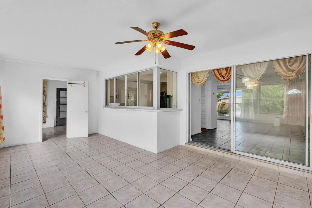 2445 NW 72nd Avenue Sunrise FL 33313