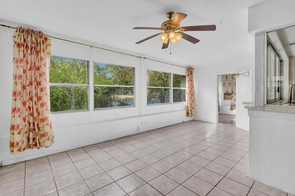 2445 NW 72nd Avenue Sunrise FL 33313