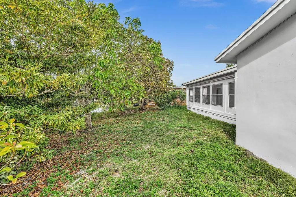 2445 NW 72nd Avenue Sunrise FL 33313
