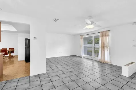 2445 NW 72nd Avenue Sunrise FL 33313