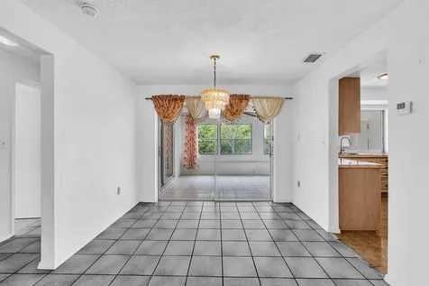 2445 NW 72nd Avenue Sunrise FL 33313