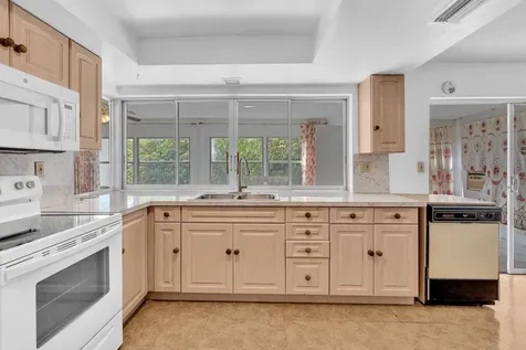 2445 NW 72nd Avenue Sunrise FL 33313