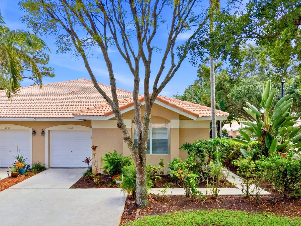 2568 N Coral Trace Circle N Delray Beach FL 33445